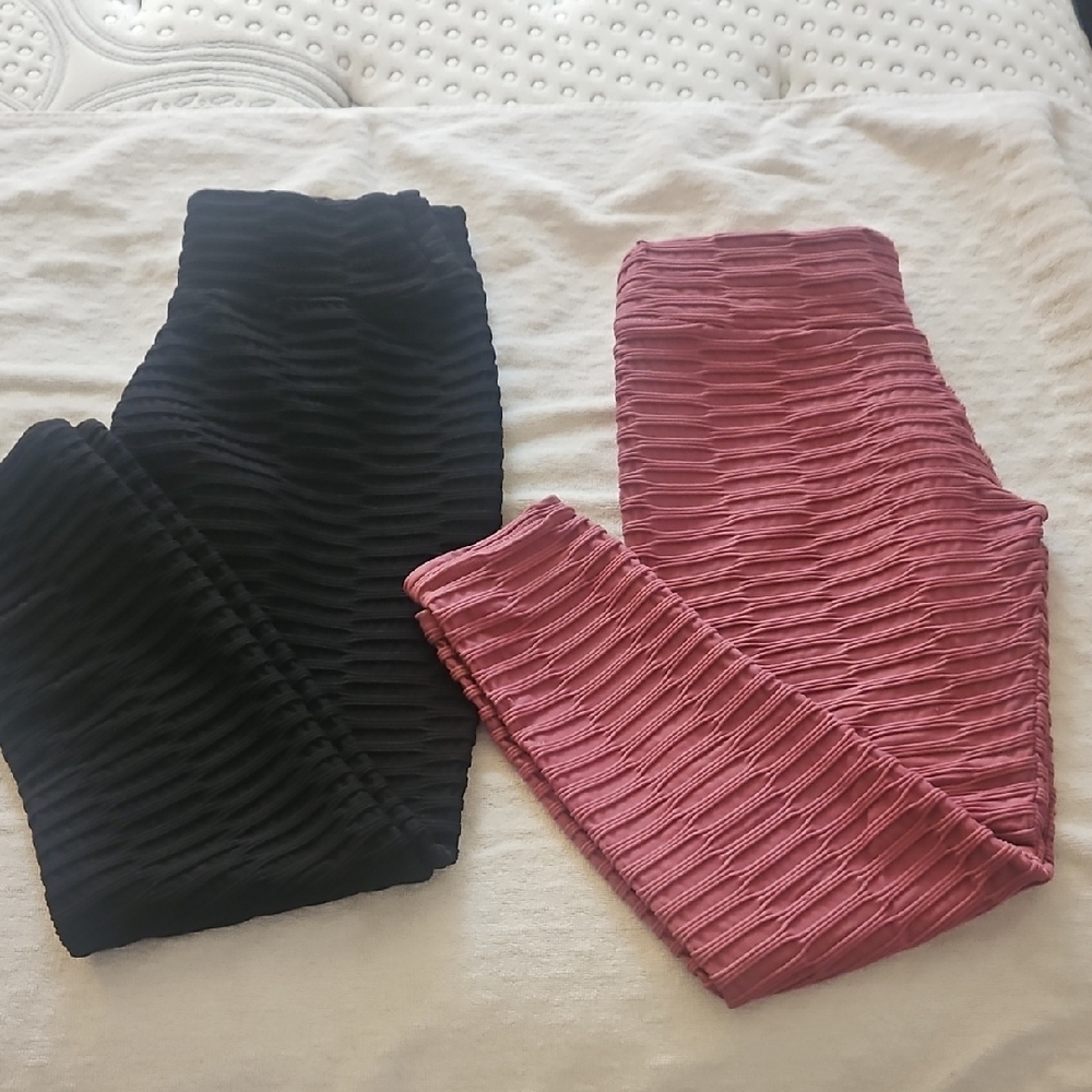 Ribbed Leggings - Black and Pink